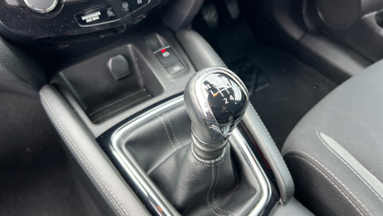 Nissan Qashqai 1.5 dCi Acenta 5dr Diesel Hatchback